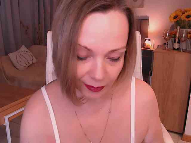 Tilly-Eliot webcam