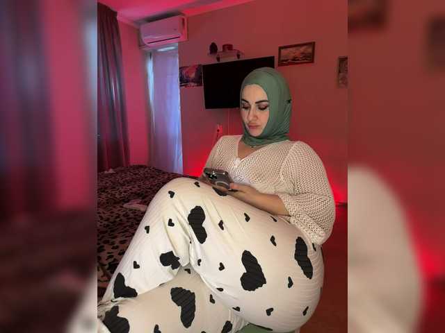 Plennica's BongaCams show and profile