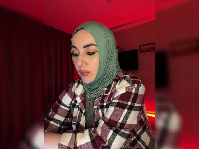 Plennica's BongaCams show and profile