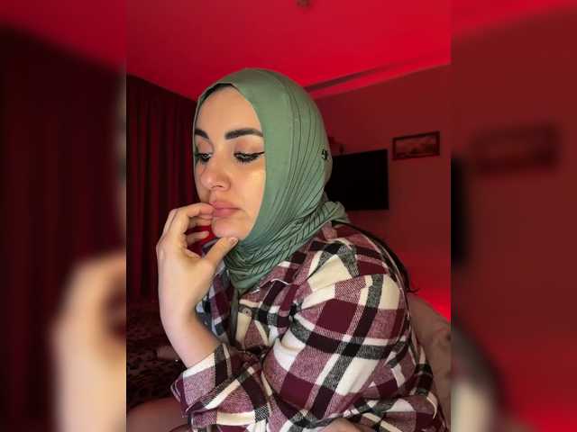 Plennica's BongaCams show and profile