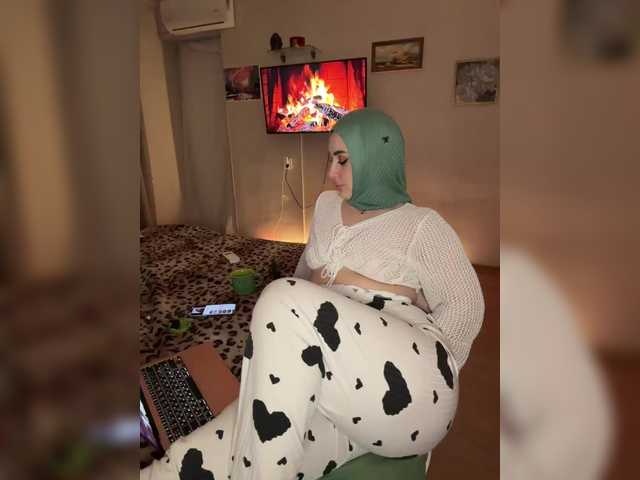 Plennica's BongaCams show and profile