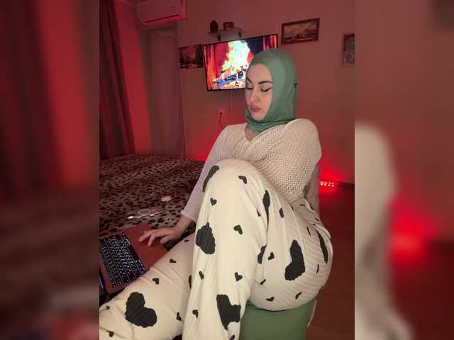 Plennica's BongaCams show and profile