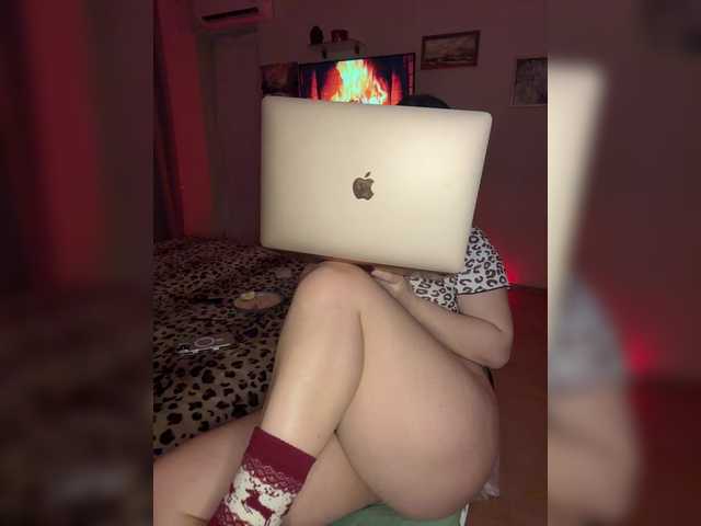 Plennica's BongaCams show and profile