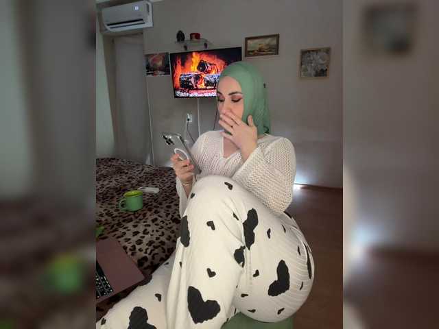 Plennica's BongaCams show and profile