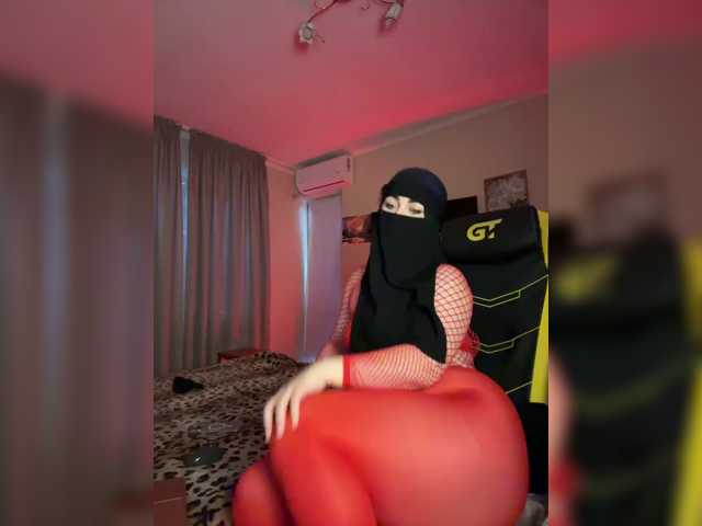 Plennica, live now on BongaCams