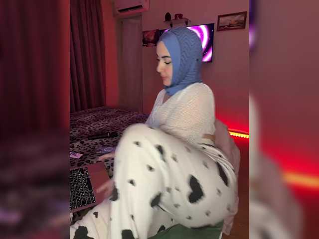 Plennica's BongaCams show and profile