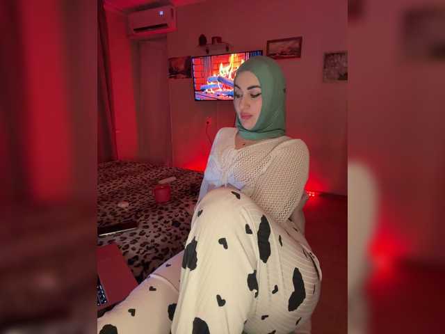 Plennica's BongaCams show and profile