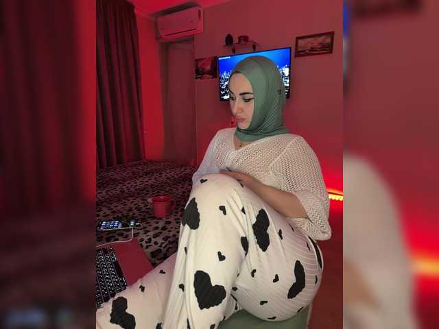 Plennica's BongaCams show and profile