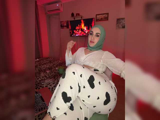 Plennica's BongaCams show and profile