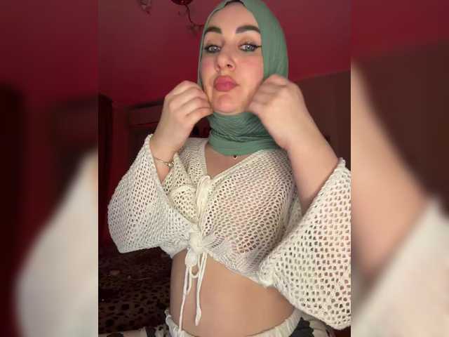 Plennica's BongaCams show and profile