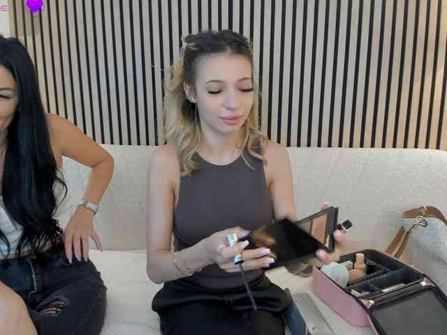 Sarawhitee webcam