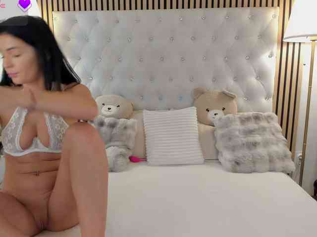 videochat room Sarawhitee