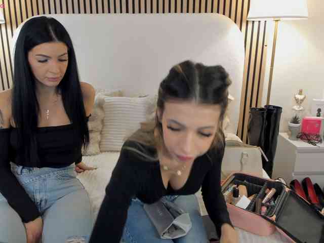 Sarawhitee webcam