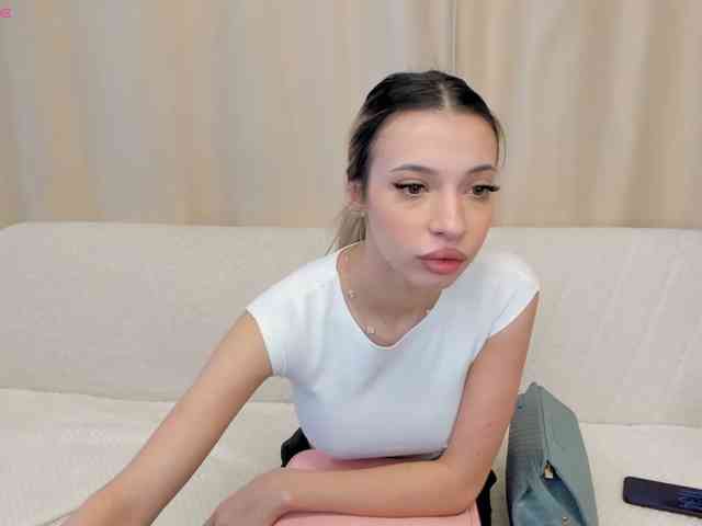 Sarawhitee webcam