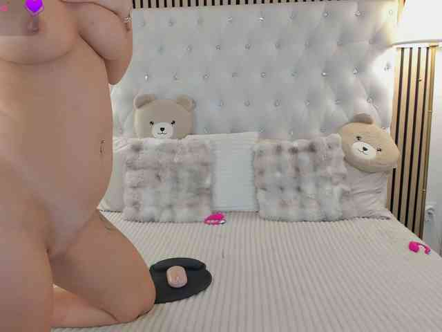 Sarawhitee webcam