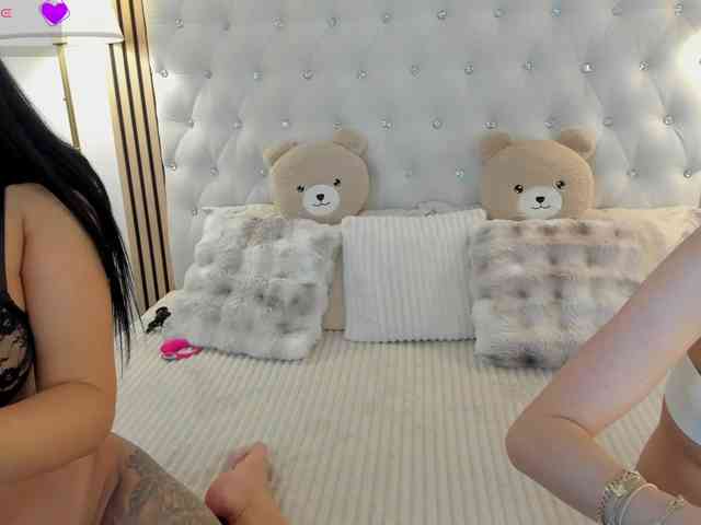 Sarawhitee webcam