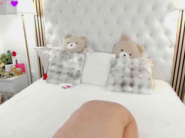 Sarawhitee webcam