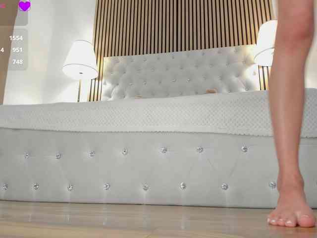 Sarawhitee webcam