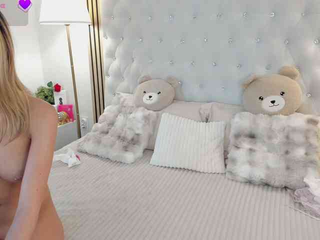 Sarawhitee webcam