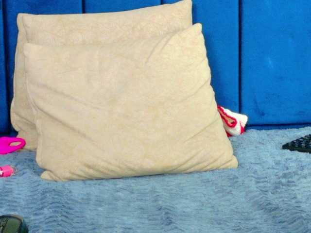 KIARATENTATION live cam on BongaCams