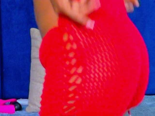 KIARATENTATION live cam on BongaCams