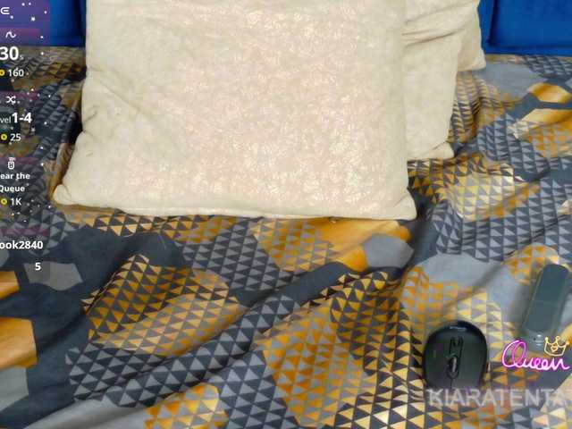 KIARATENTATION live cam