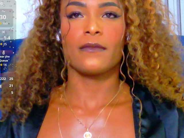 KIARATENTATION live cam on BongaCams