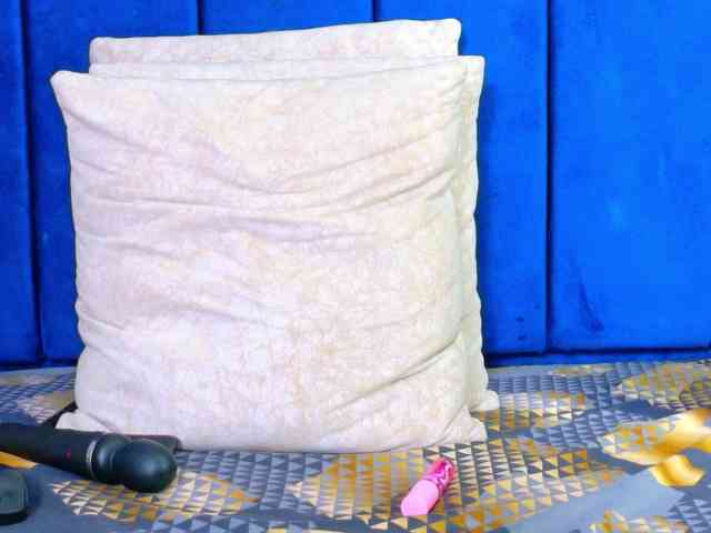 KIARATENTATION webcam