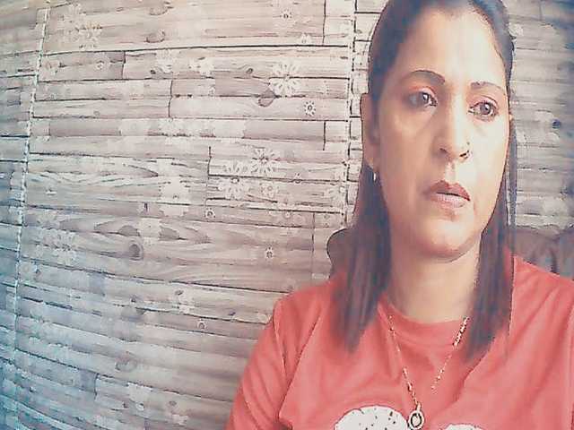 Indianlusty live cam on BongaCams