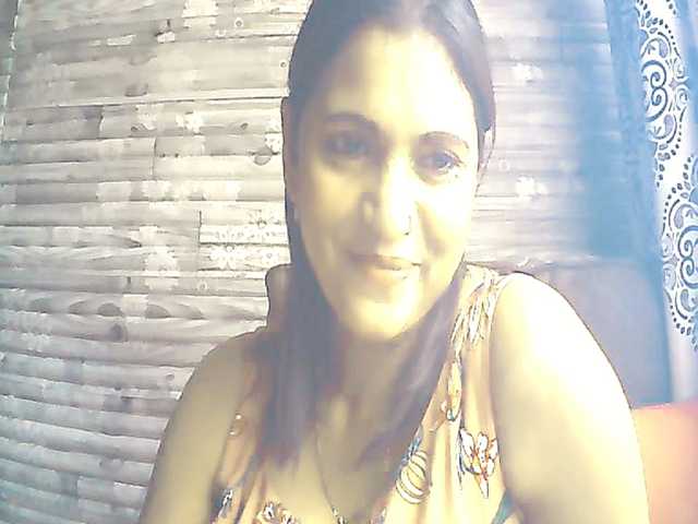 Indianlusty live cam on BongaCams