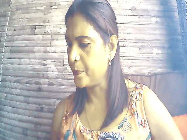 Indianlusty live cam on BongaCams