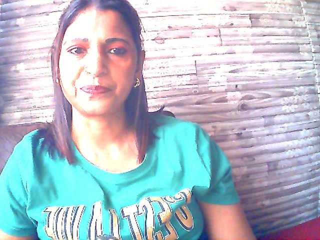 Indianlusty live cam on BongaCams