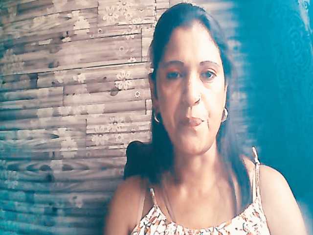 Indianlusty, live now on BongaCams