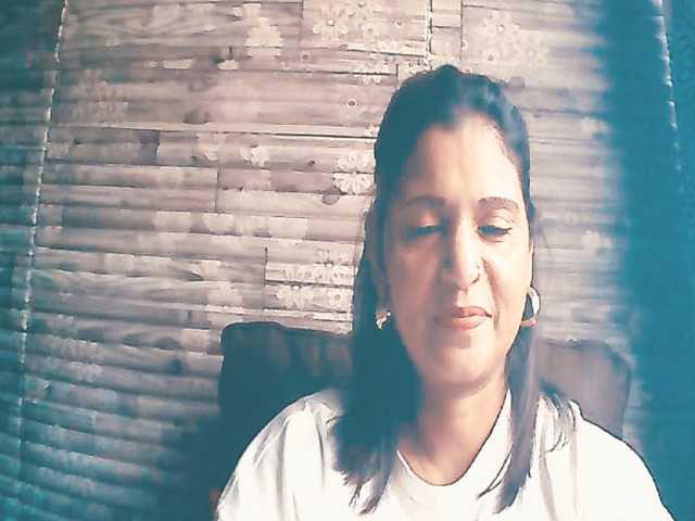 Indianlusty live cam on BongaCams