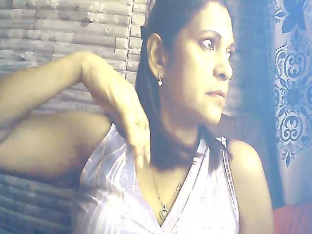 Indianlusty live cam on BongaCams