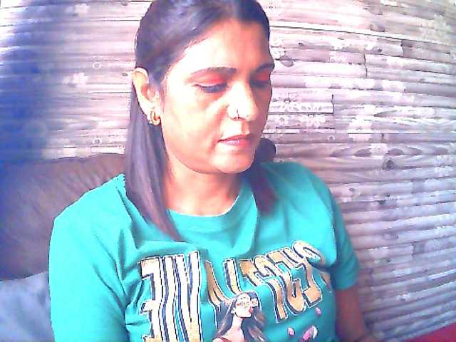 Indianlusty live cam on BongaCams