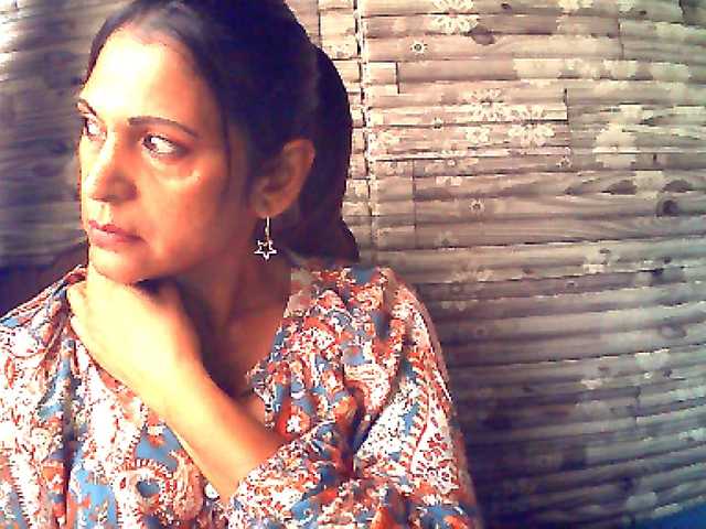 Indianlusty live cam on BongaCams