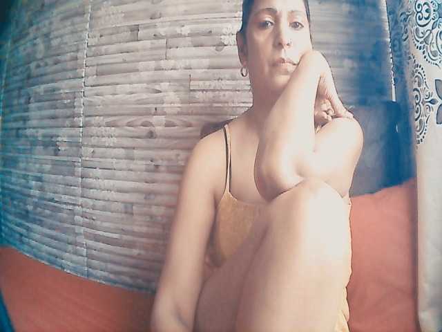 Indianlusty live cam on BongaCams