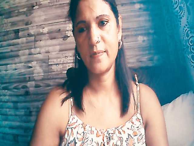 Indianlusty, live now on BongaCams