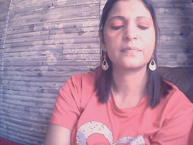 Indianlusty live cam on BongaCams
