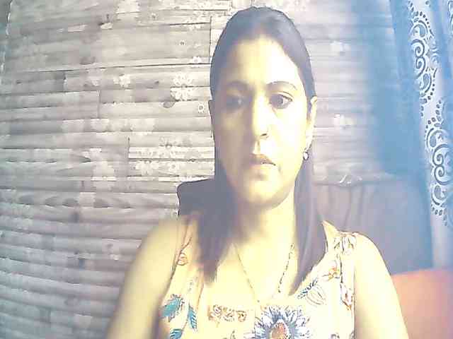 Indianlusty Live Webcam on BongaCams