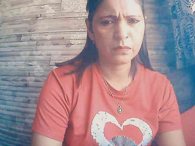 Indianlusty Live Webcam on BongaCams