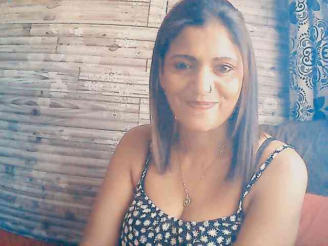 Indianlusty Live Webcam on BongaCams