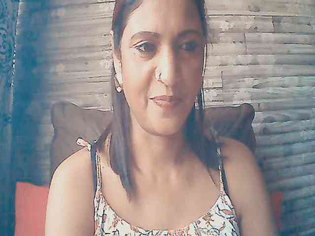 Indianlusty Live Webcam on BongaCams