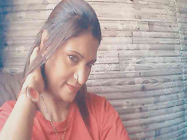 Indianlusty Live Webcam on BongaCams