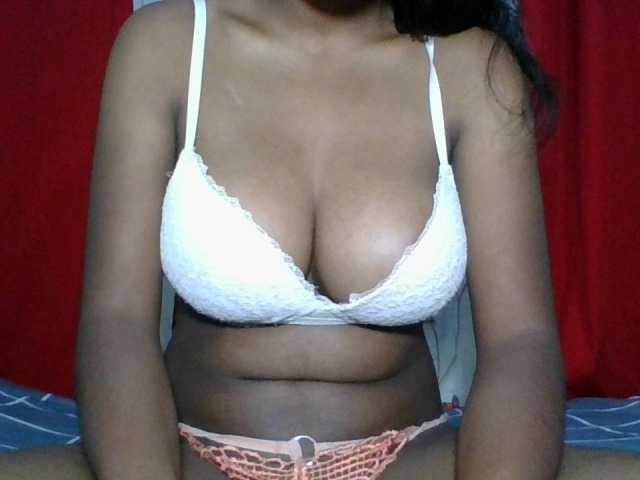 MelanyAlex live cam on BongaCams