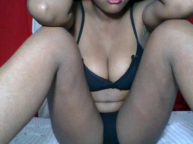 MelanyAlex live cam on BongaCams