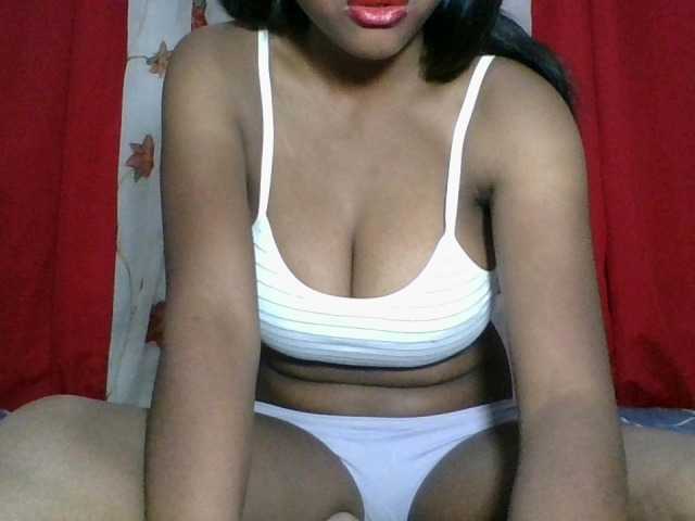 MelanyAlex live cam on BongaCams