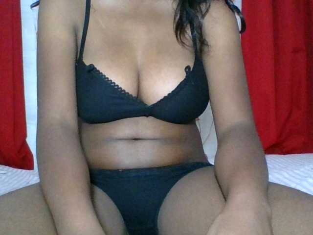 MelanyAlex live cam on BongaCams