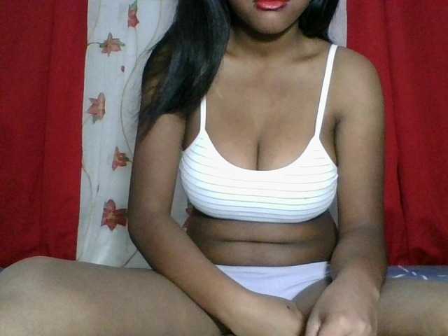 MelanyAlex live cam on BongaCams